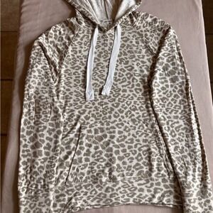 Glyder Tan Leopard Print Hoodie Sweatshirt Thumbholes Small Animal Print Active